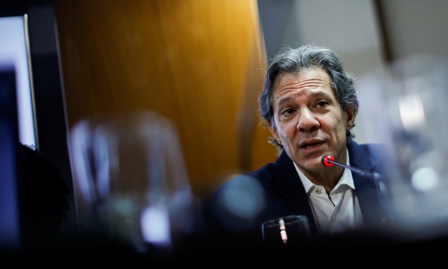 Governo tem até fim da semana para resolver como compensará recuo no IOF, diz Haddad