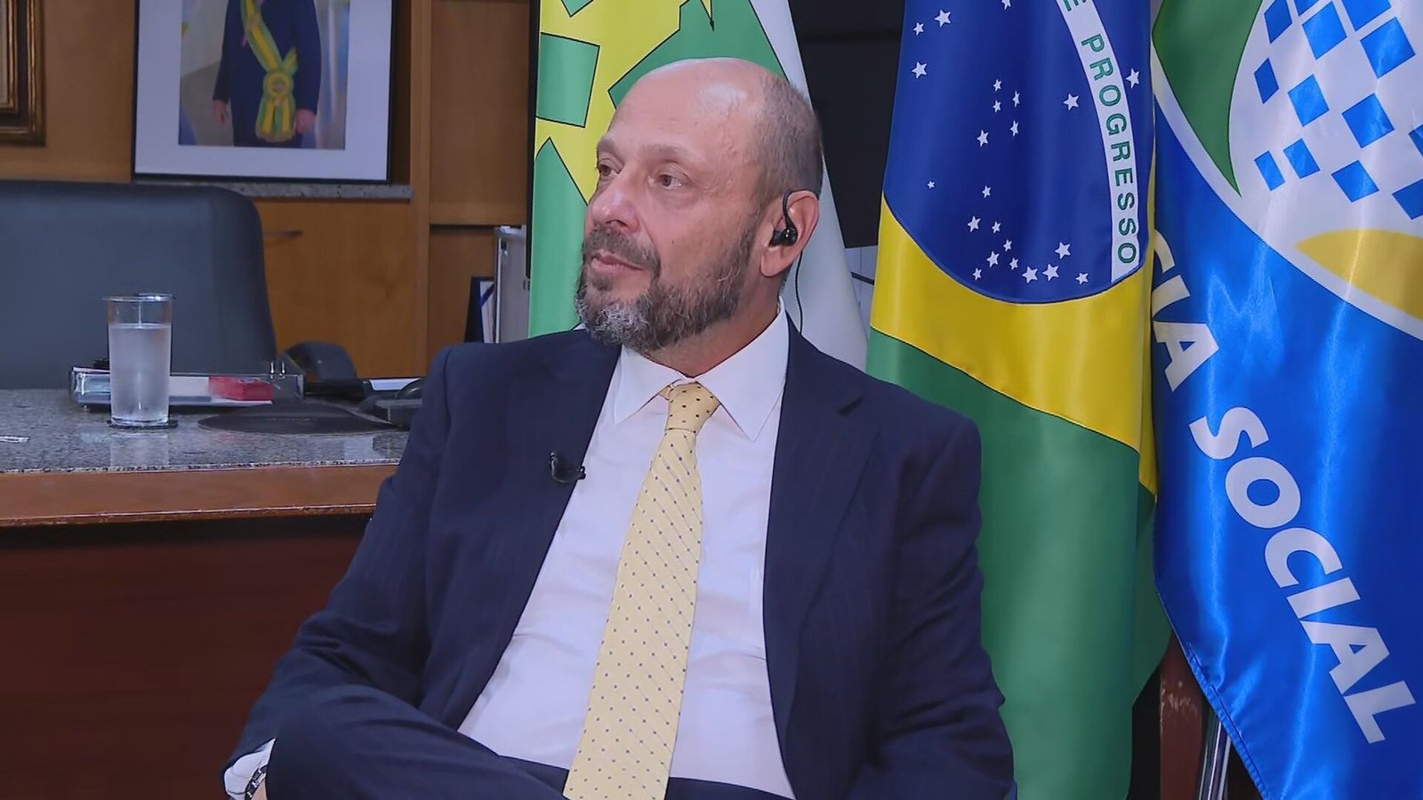 Ideia não é só punir, mas sanear INSS após fraude, diz novo presidente