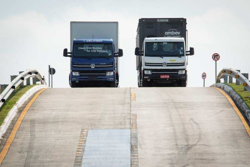 Queda nos serviços em comparação trimestral pode ser indício de desaceleração