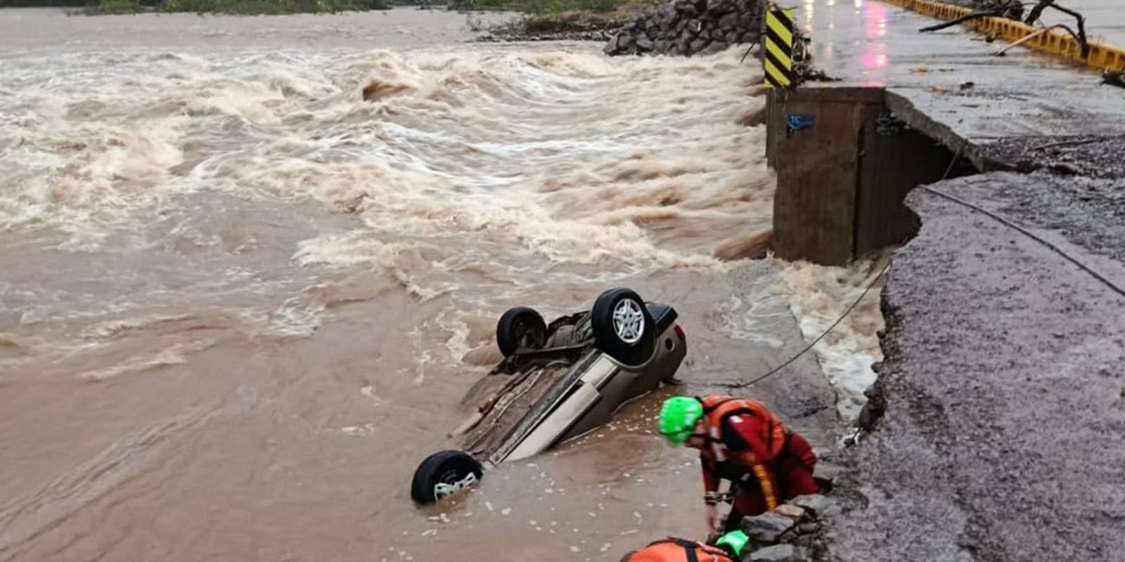 Chuvas obrigam quase 8 mil pessoas a deixarem suas casas no RS