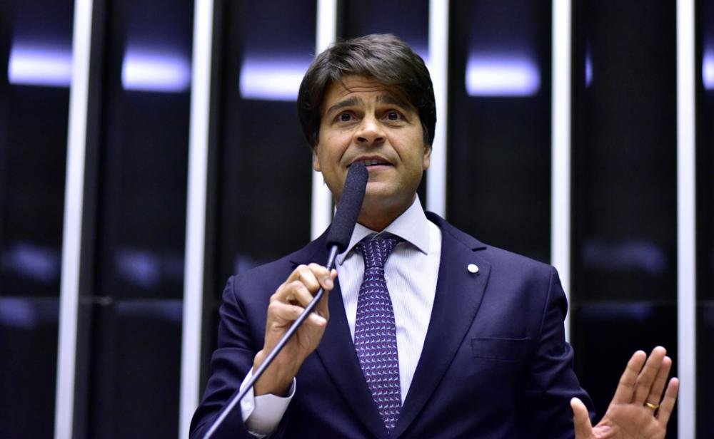 Deputado que lidera grupo da reforma administrativa diz que vai atacar privilégios