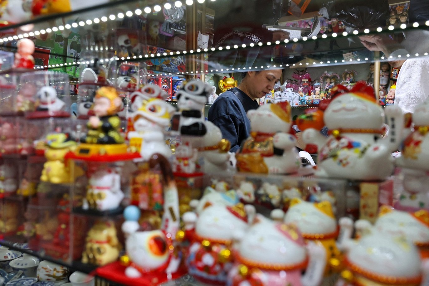 Preços ao consumidor na China caem pelo 4º mês seguido, aumentando temor de deflação