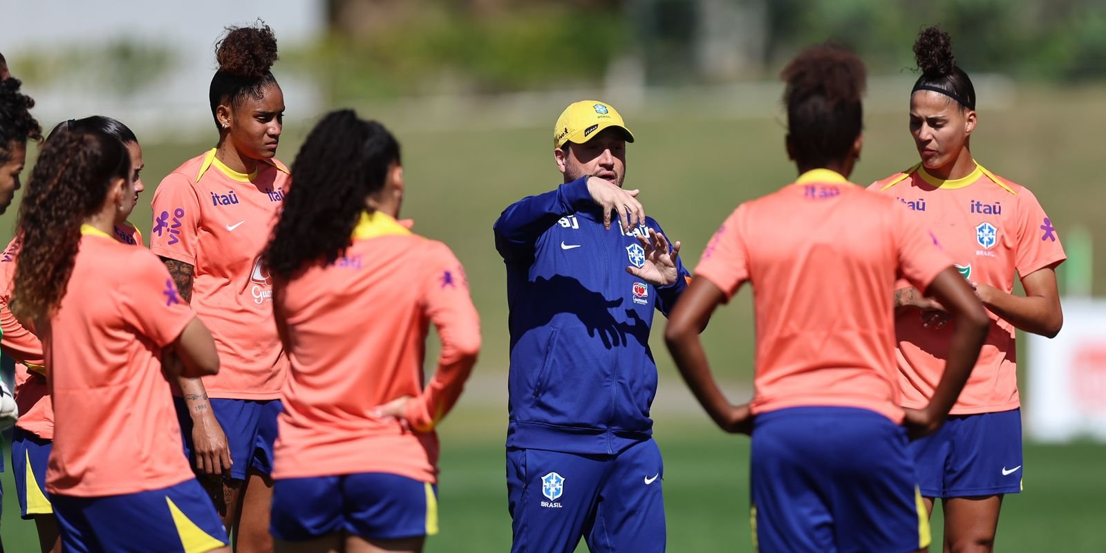 Arthur Elias admite favoritismo do Brasil na Copa América