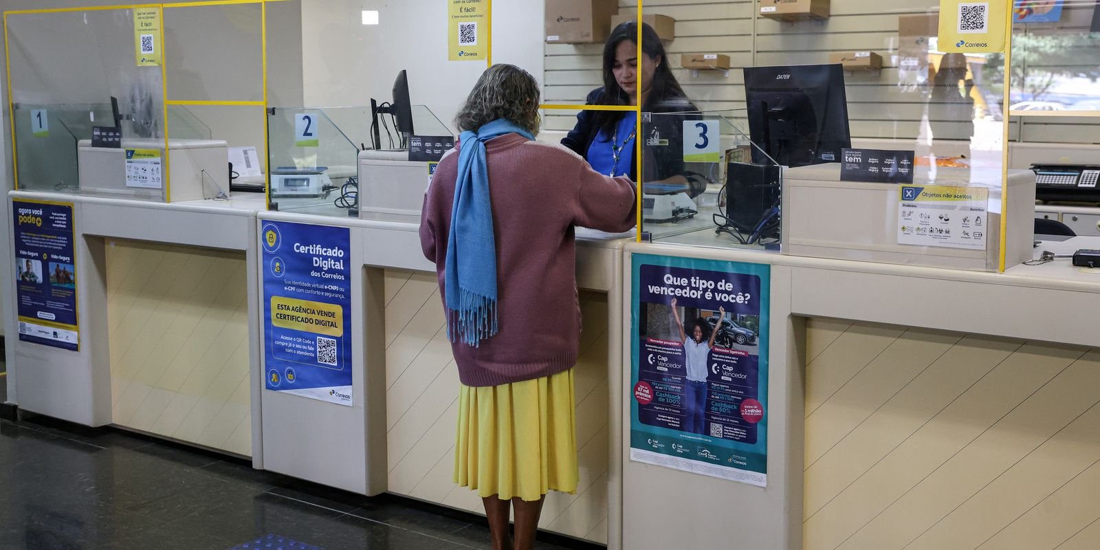 Correios atendem 1,3 milhão de aposentados sobre débitos indevidos