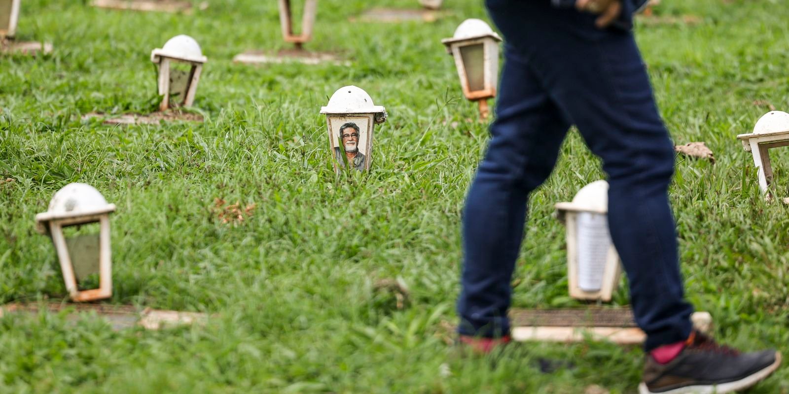 Brasileiros não resgatam de R$ 10 mil a R$ 50 mil de parentes mortos