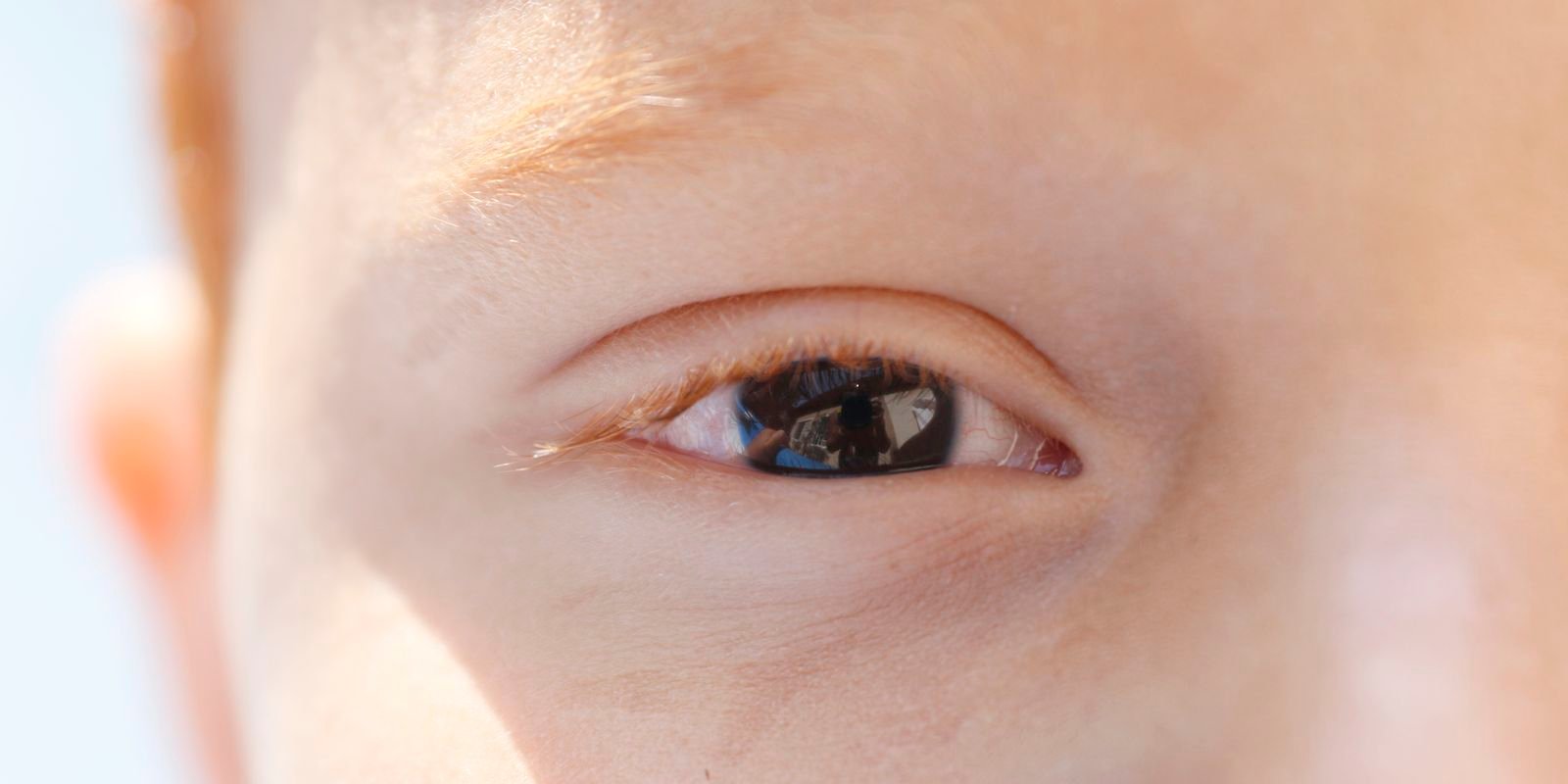 Cartilha sobre saúde ocular na infância orienta pais e professores