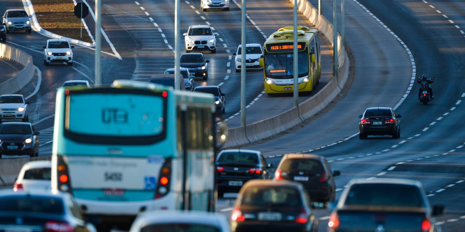 Governo federal recebe sugestões para levar internet a rodovias