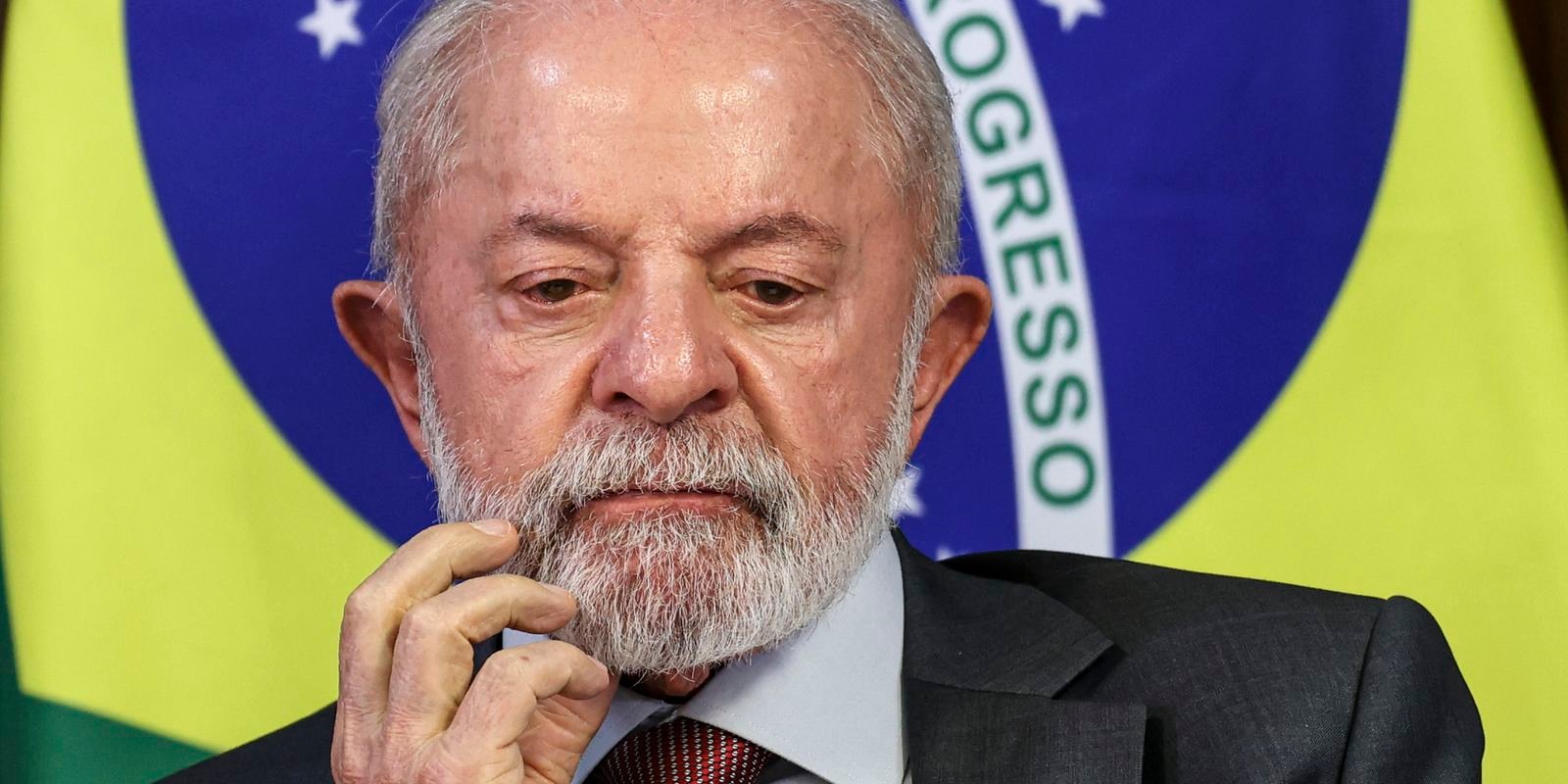 Lula critica atuação de Eduardo Bolsonaro nos EUA e pede cassação