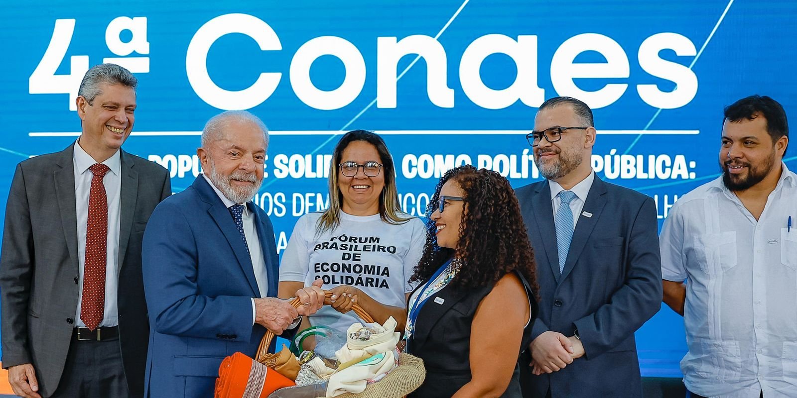 Lula diz que já convidou Trump para vir ao Brasil na COP30