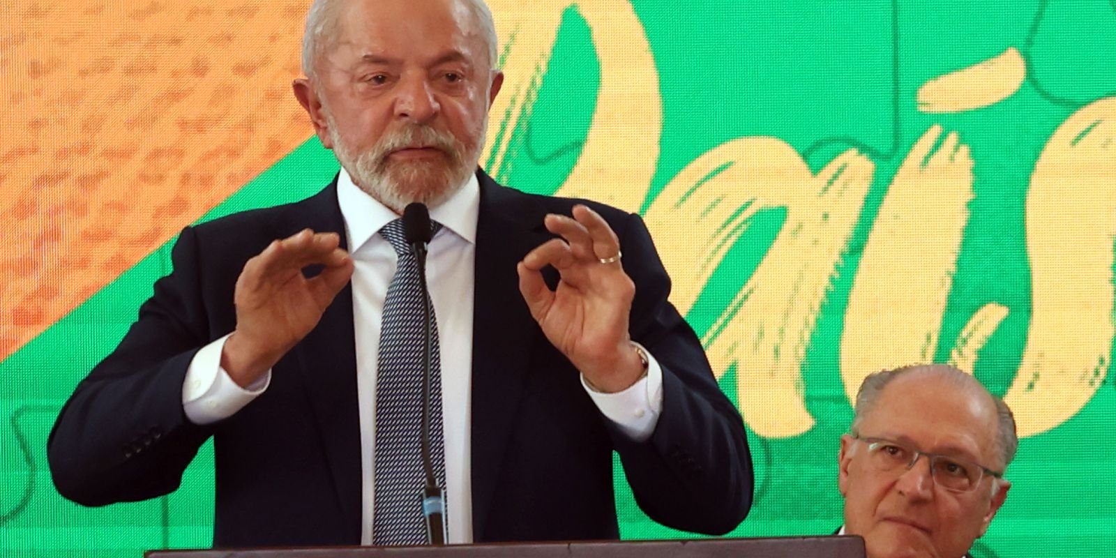 Lula diz que vai convidar Trump para a COP30, em Belém