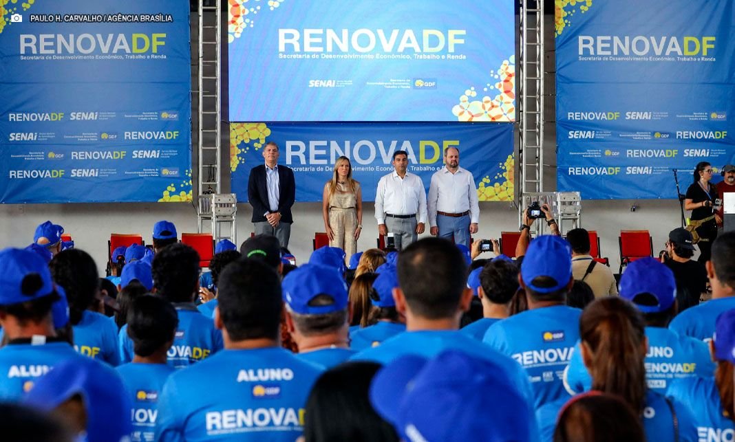 RenovaDF inicia ciclo com mais de 2 mil alunos matriculados — Política Distrital agora é PDNews, notícias sobre Política e Saúde do DF