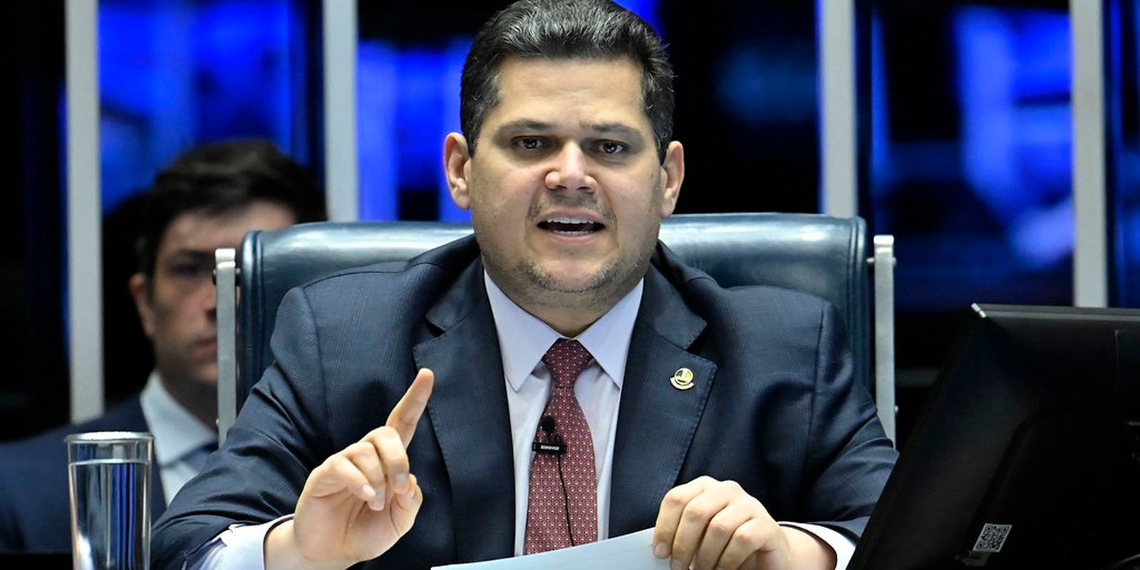 Alcolumbre manda arquivar PEC da Blindagem após rejeição de CCJ
