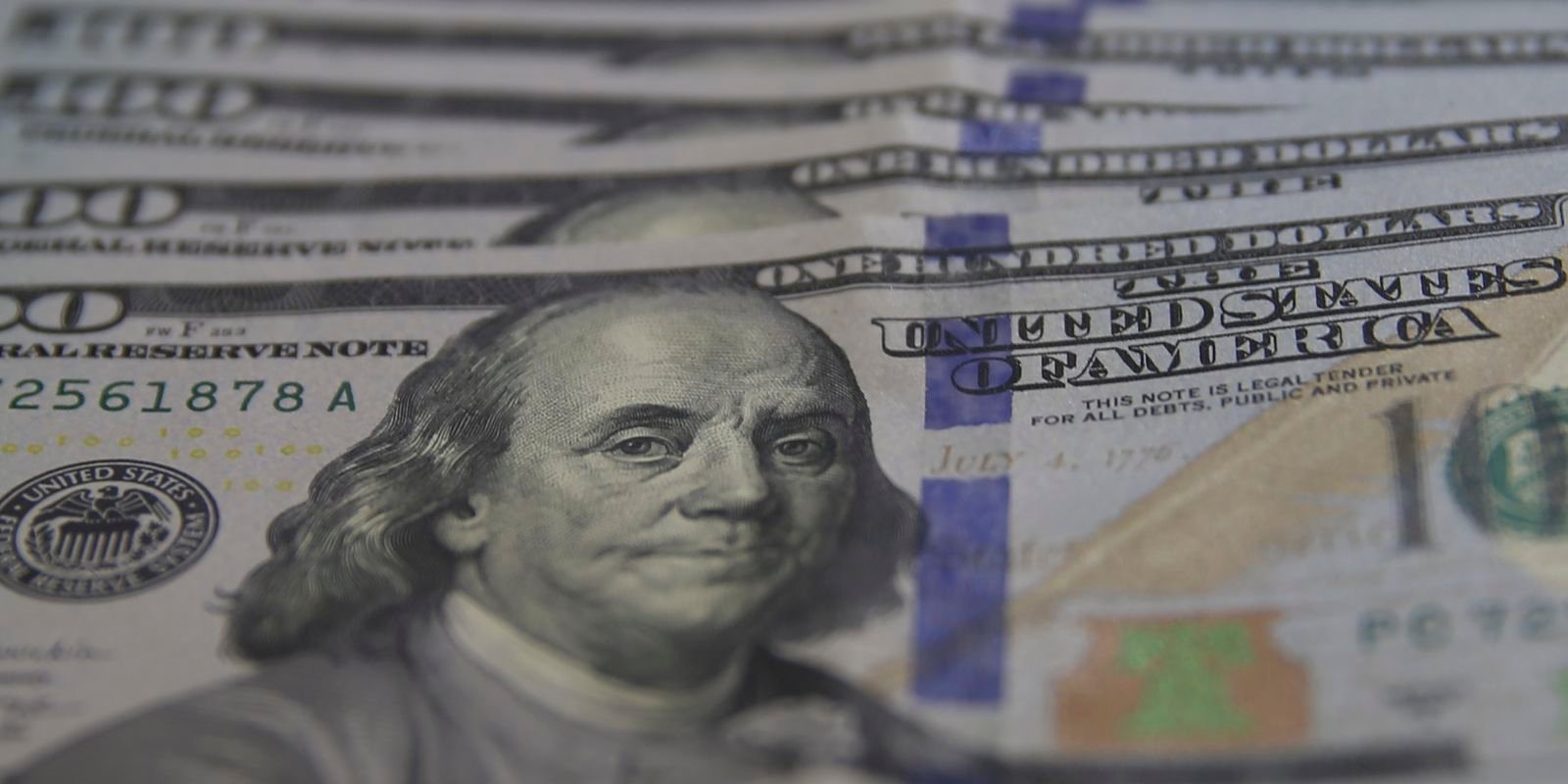 Dólar fecha abaixo de R$ 5,40 pela primeira vez em 11 dias