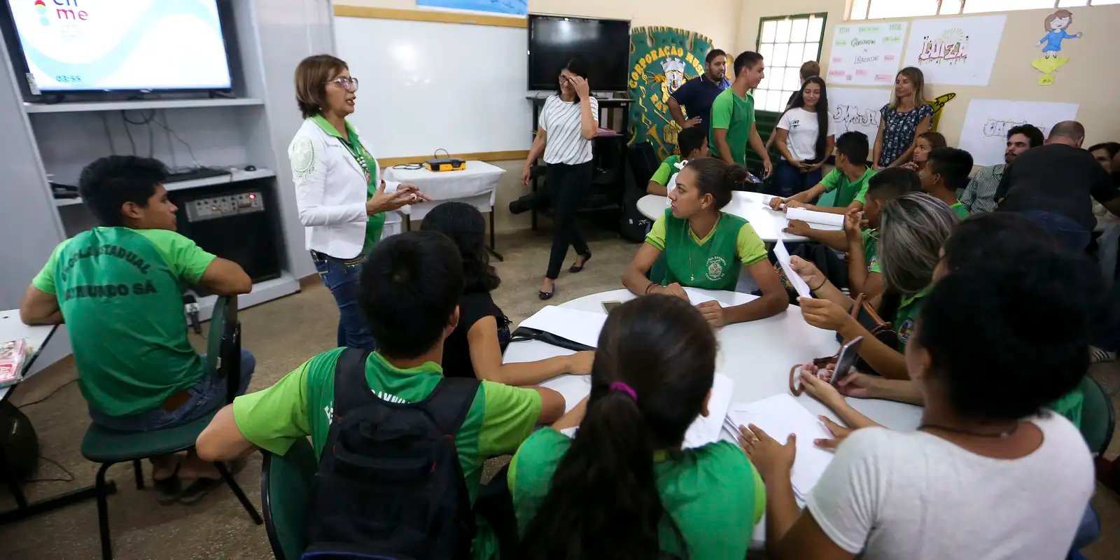 Liminar mantém presença de professores em salas de leitura de SP