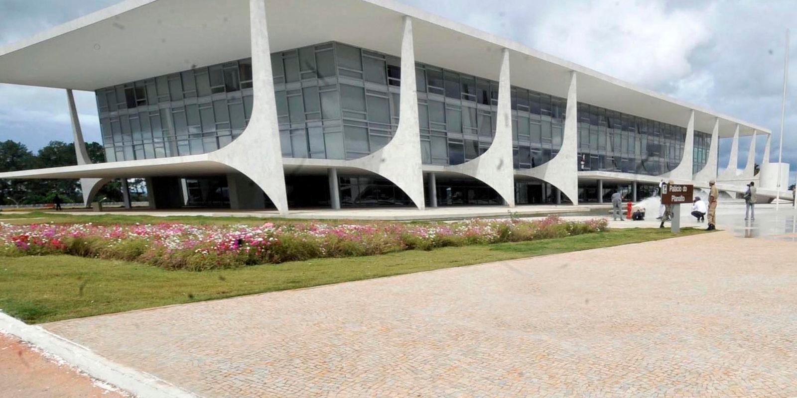 Lula elogia plebiscito sobre taxação de ricos e contra escala 6x1