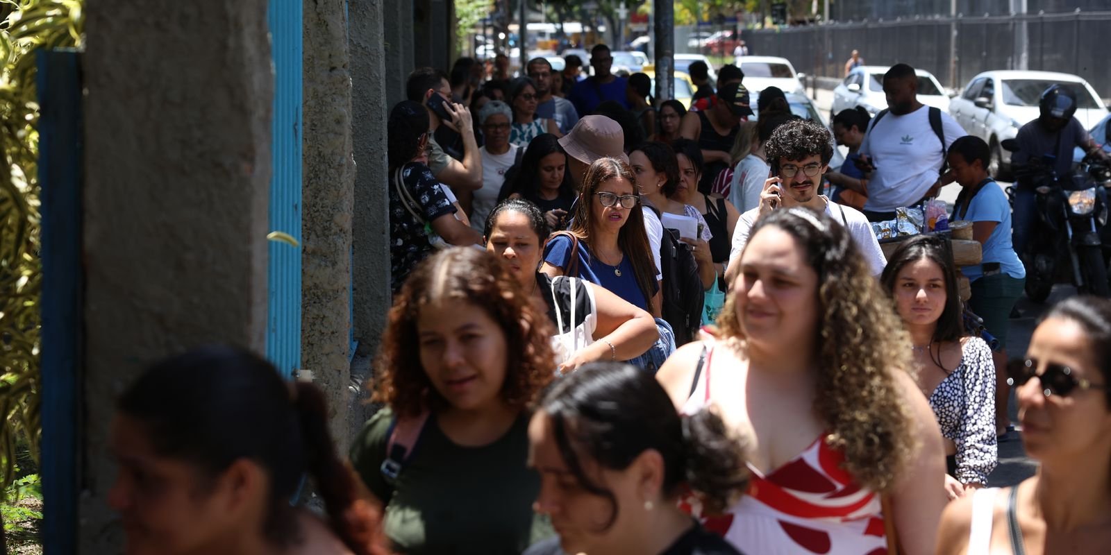 Professores fazem a primeira edição da Prova Nacional Docente