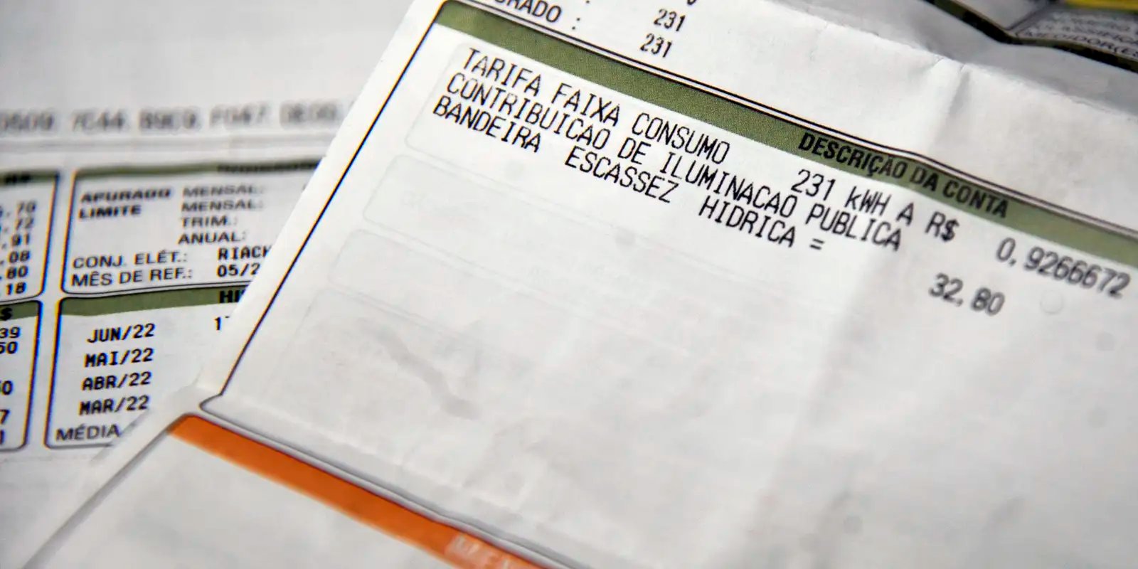 Aneel divulga calendário para anúncio de bandeiras tarifárias em 2026