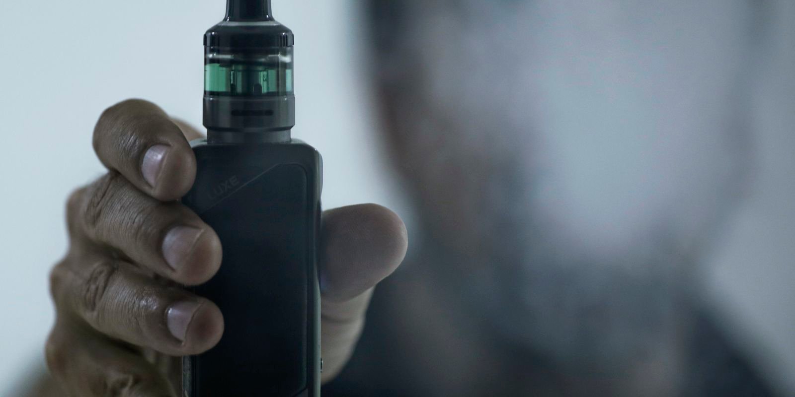 Anvisa e MPF assinam acordo para combater cigarros eletrônicos