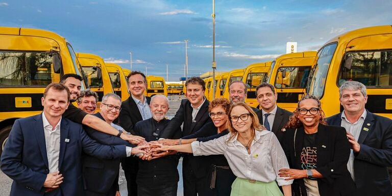 Investir em educação é o jeito de salvar o Brasil, defende Lula