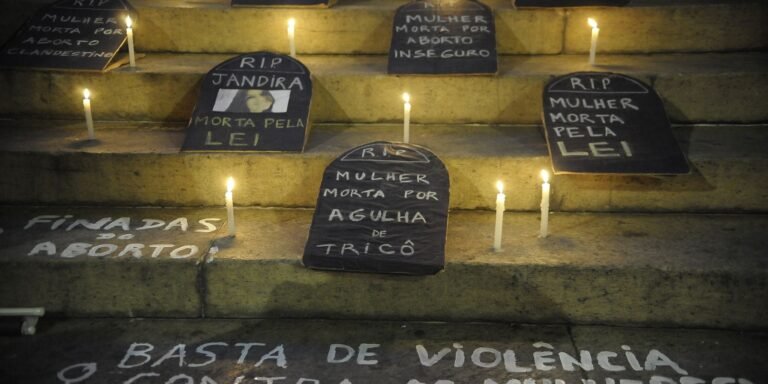 Pela vida das mulheres: atos do 8 de março ocupam ruas pelo Brasil