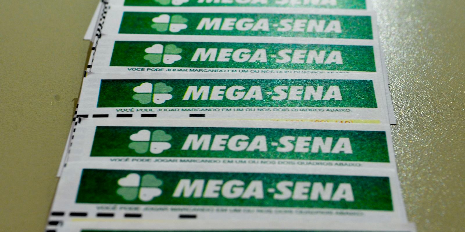Mega-Sena acumula novamente e prêmio principal vai para R$ 130 milhões