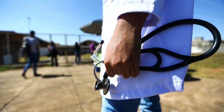 Revalida: candidatos já podem conferir local da prova prática