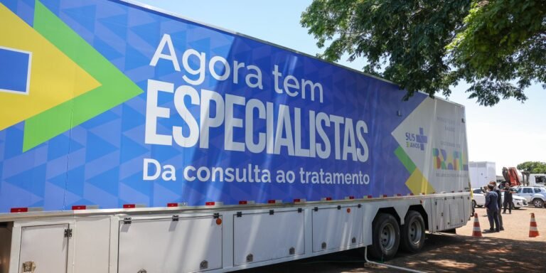 Agora Tem Especialistas lança em Manguinhos carreta de saúde da mulher