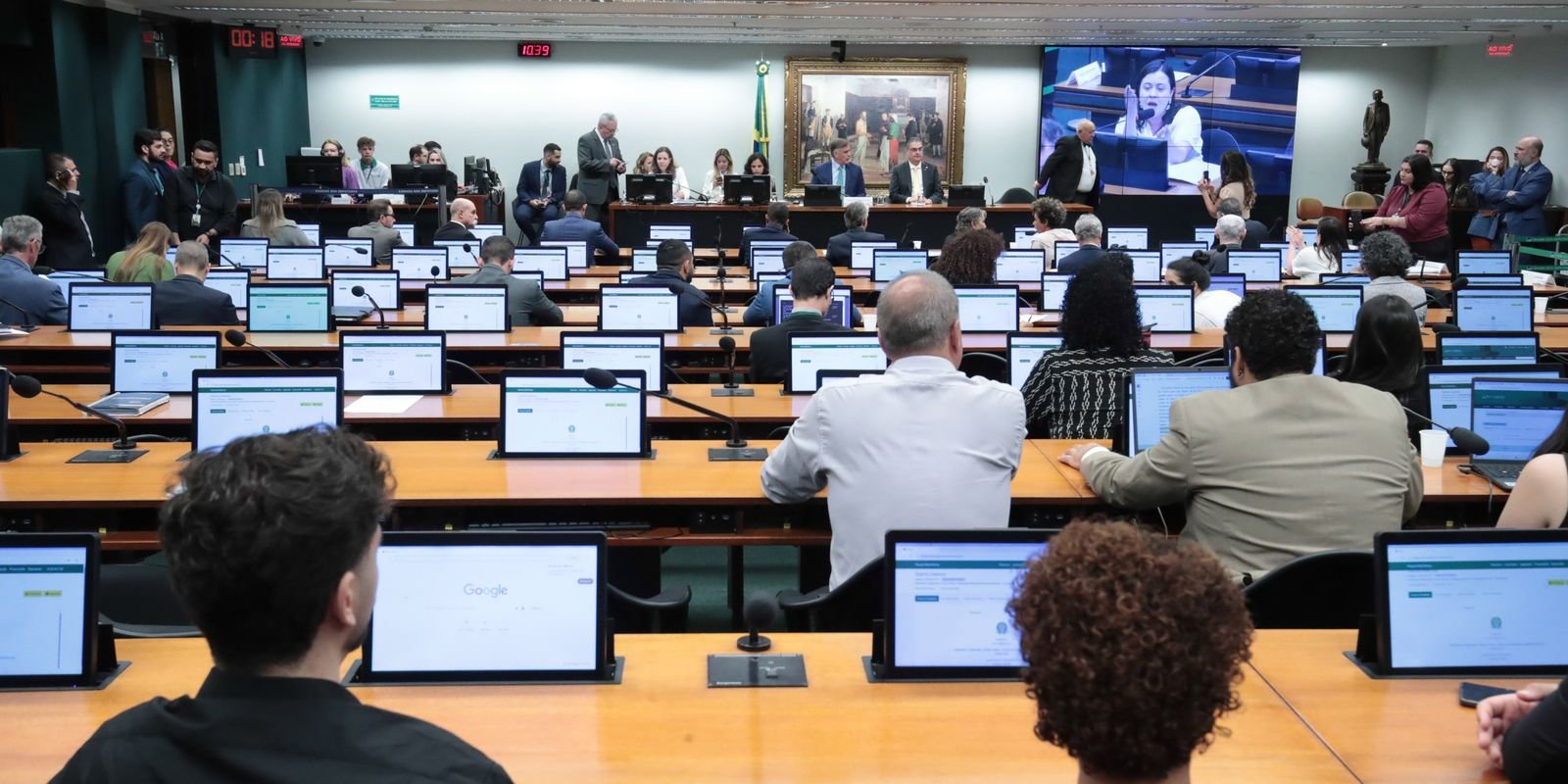 Comissão da Câmara aprova redução da maioridade penal para 16 anos