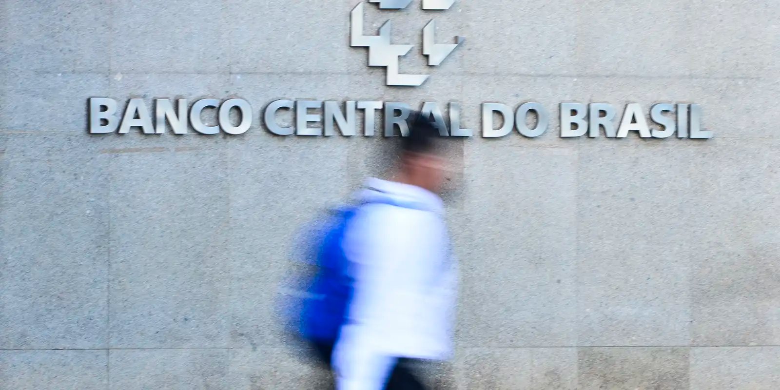 Copom avalia indicadores econômicos e decide sobre Selic