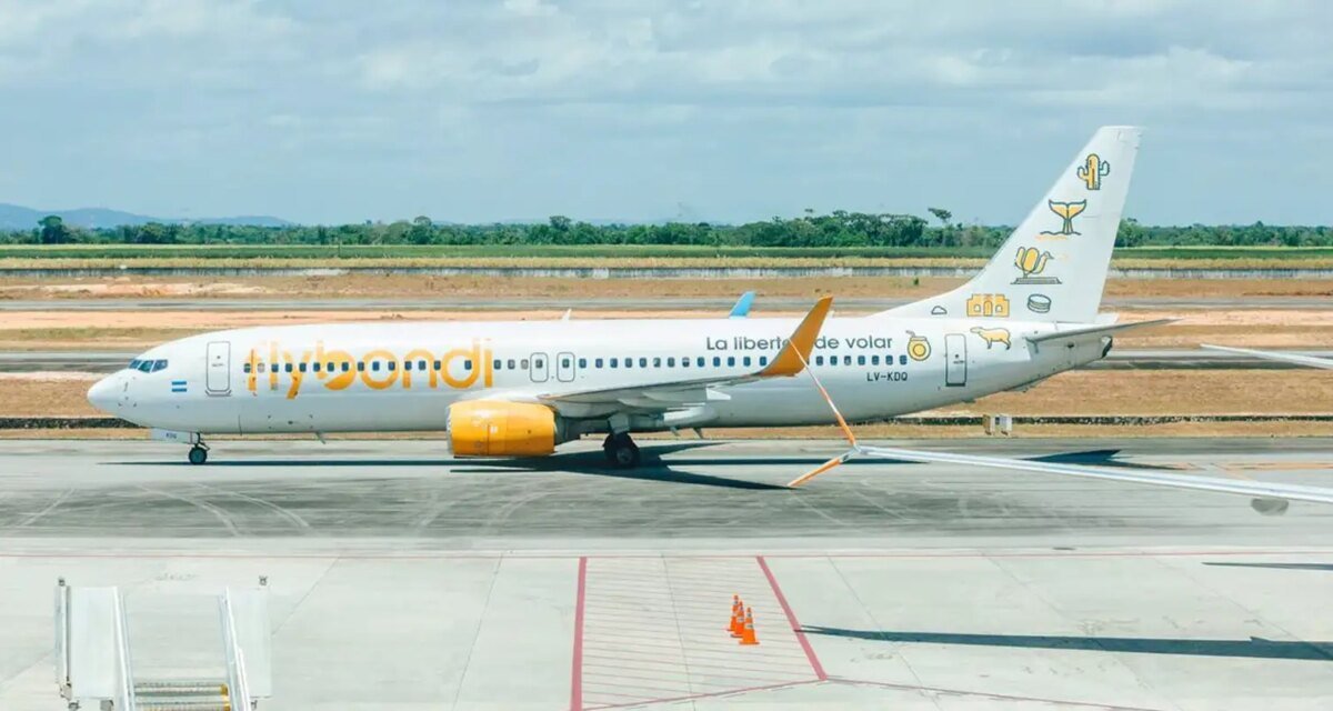 Anac limita a venda de passagens aéreas da Flybondi no Brasil