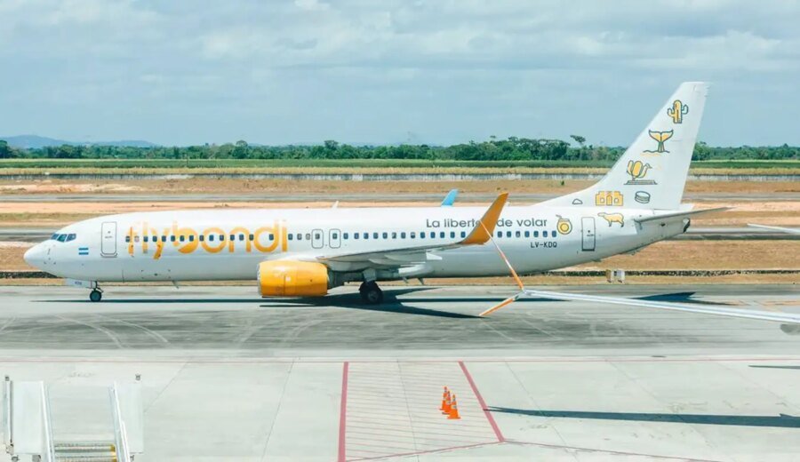 Anac limita a venda de passagens aéreas da Flybondi no Brasil