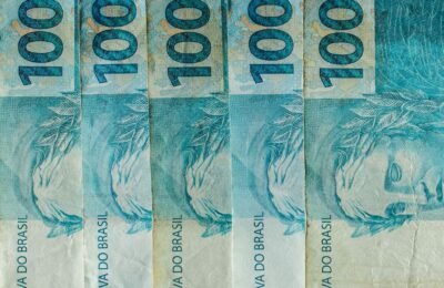 Caixa paga Bolsa Família de julho a beneficiários com NIS de final 4