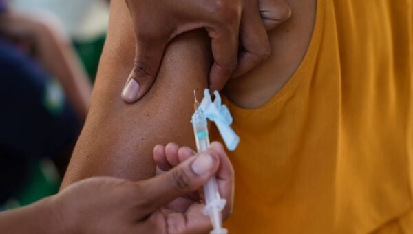 Com 13 casos de sarampo, São Paulo alerta para reforço na vacinação