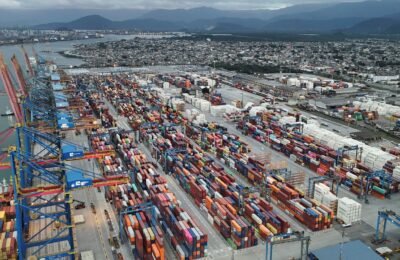 Exportações batem recorde e déficit das contas externas cai em junho