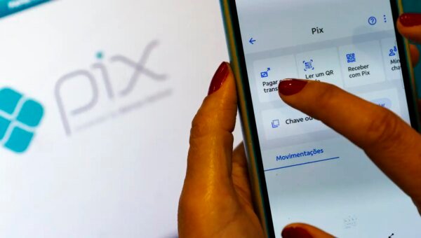 FMI elogia Pix e cobra autonomia financeira do Banco Central