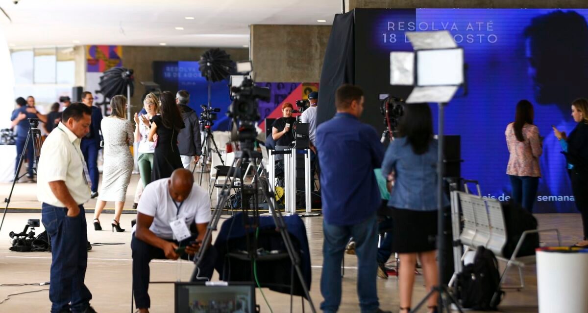 Fórum pede compromisso de candidatos com comunicação democrática