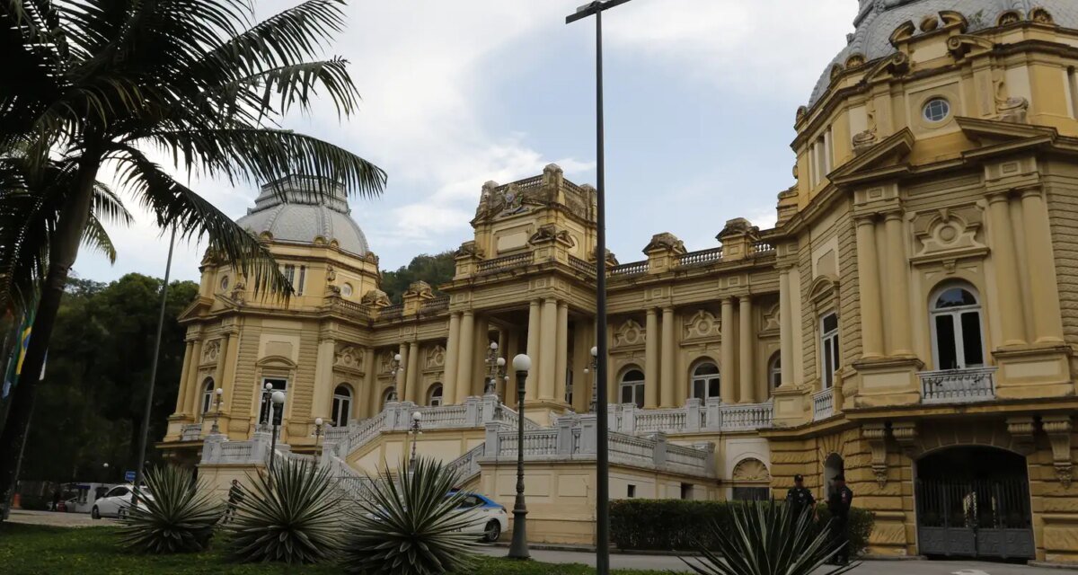 Governo do Rio exonera comissionados em autarquia investigada