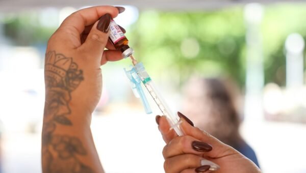 Ministério da Saúde recomenda ampliar vacinação contra o sarampo em SP