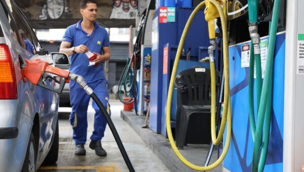 Subsídio de R$ 0,44 por litro da gasolina pode ser prorrogado