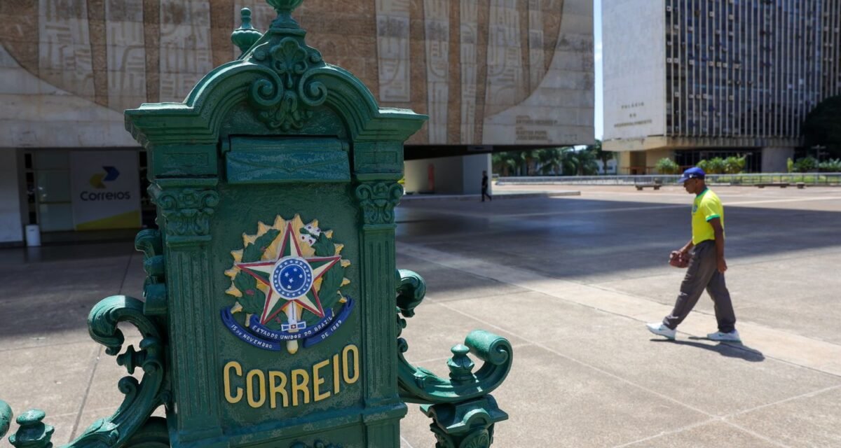TCU cita risco fiscal dos Correios e defende compensação de custos