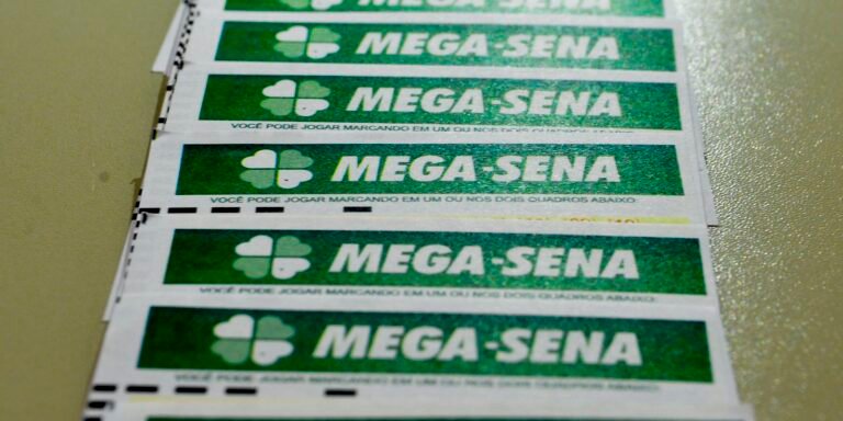 Veja os números da mega-sena sorteados neste sábado (4)