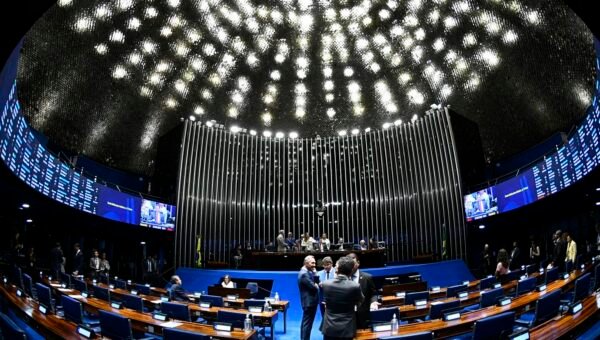 Após recesso, Congresso retoma trabalhos nesta semana