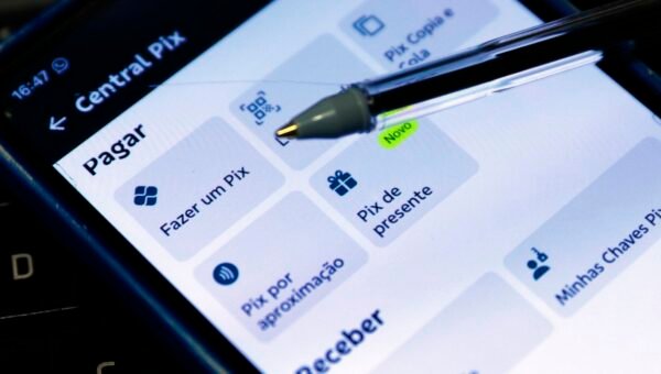 Banco Central estuda interligar Pix com sistemas de outros países
