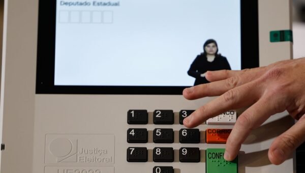 Campanha eleitoral nas ruas e propaganda virtual começam neste domingo