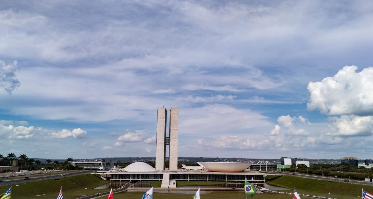 Congresso volta do recesso sem previsão de plenário nesta semana