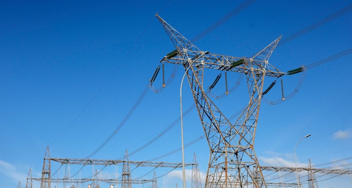 Consumidores poderão escolher fornecedores de energia a partir de 2027