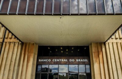 Copom inicia reunião que definirá taxa básica de juros