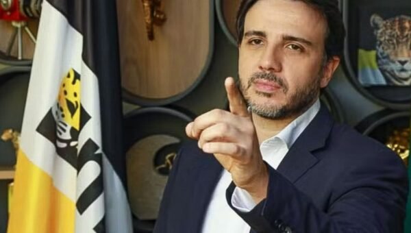Defensor do impeachment em 2016, Renan Santos é candidato do Missão