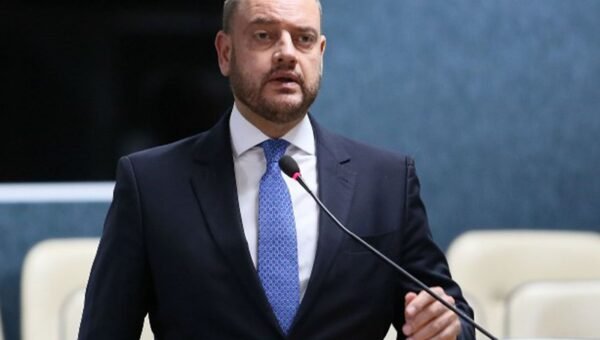 Dívida bancária do Rio chega a R$ 26 bilhões, diz governador