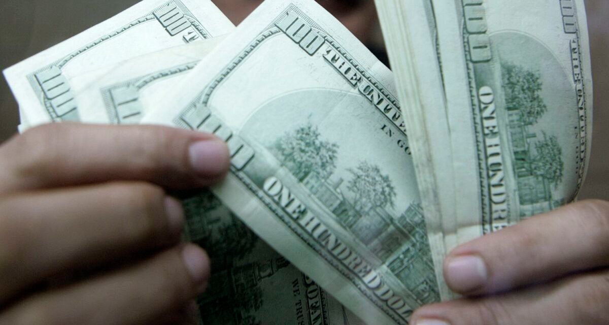 Dólar sobe a R$ 5,19 após tom mais duro de presidente do Fed